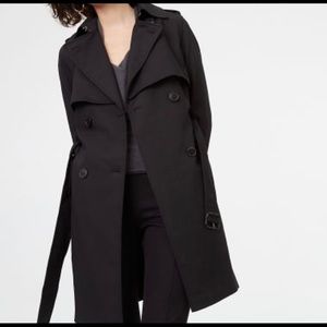 Beautiful and classic club Monaco trench coat.